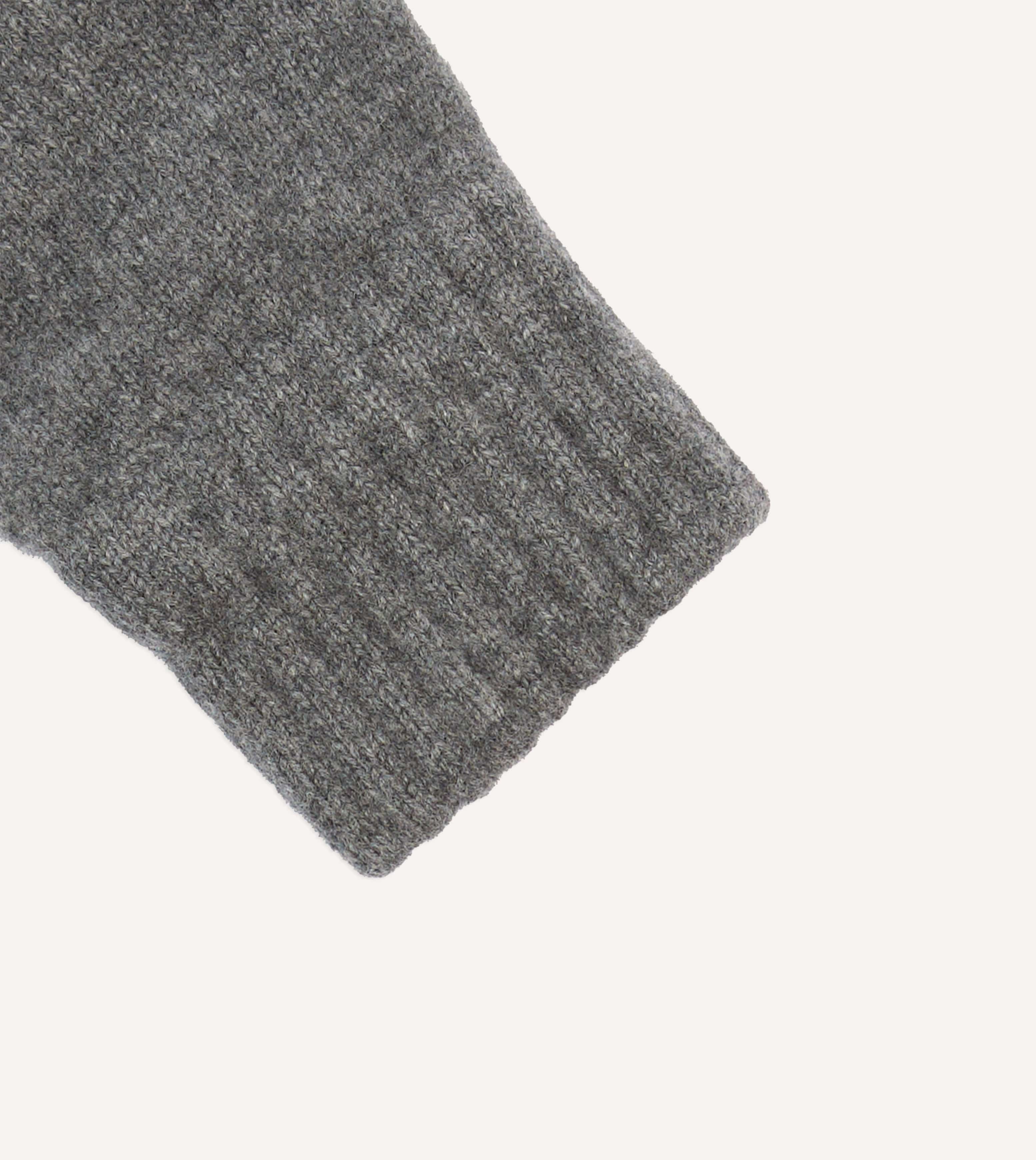 Grey Geelongora Fingerless Knitted Gloves - Image 2